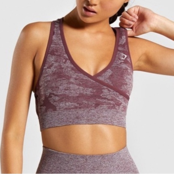 GYMSHARK Camo Seamless Sports Bra Berry - Picture 3 of 5